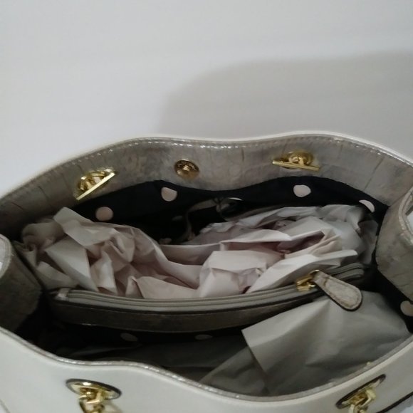Anne Klein Shoulder Bag with Chain Handles Color Cream/Silver. - Picture 13 of 14
